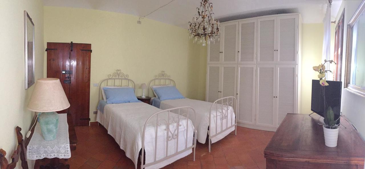 B&B Civico 7 Vignola  Exteriör bild
